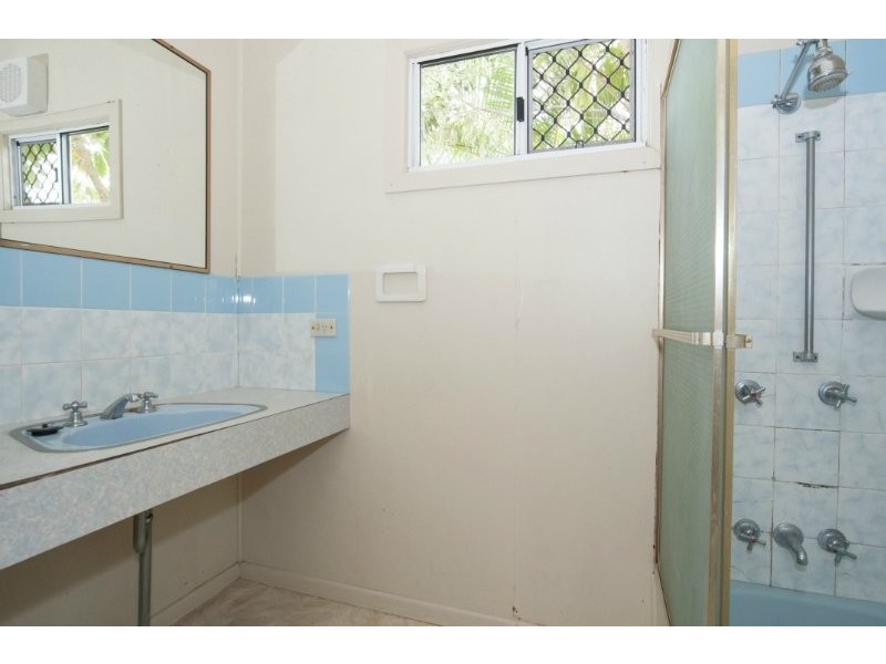 14 Matina Street, Biggera Waters QLD 4216