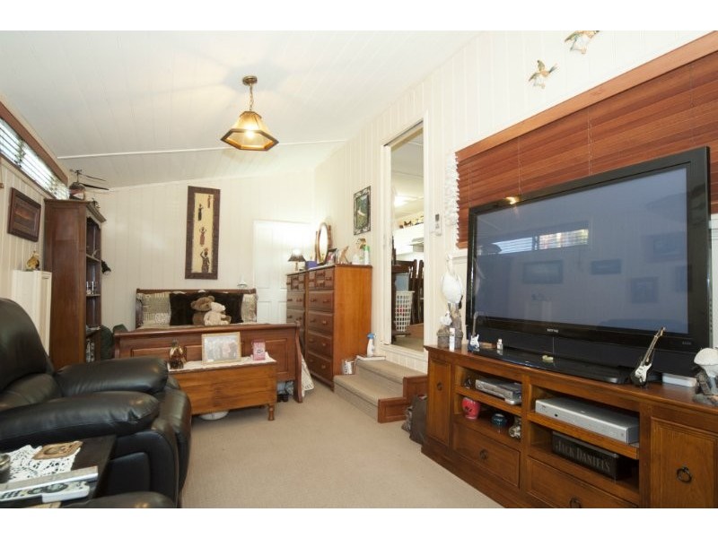 34 Crescent Avenue, Hope Island QLD 4212