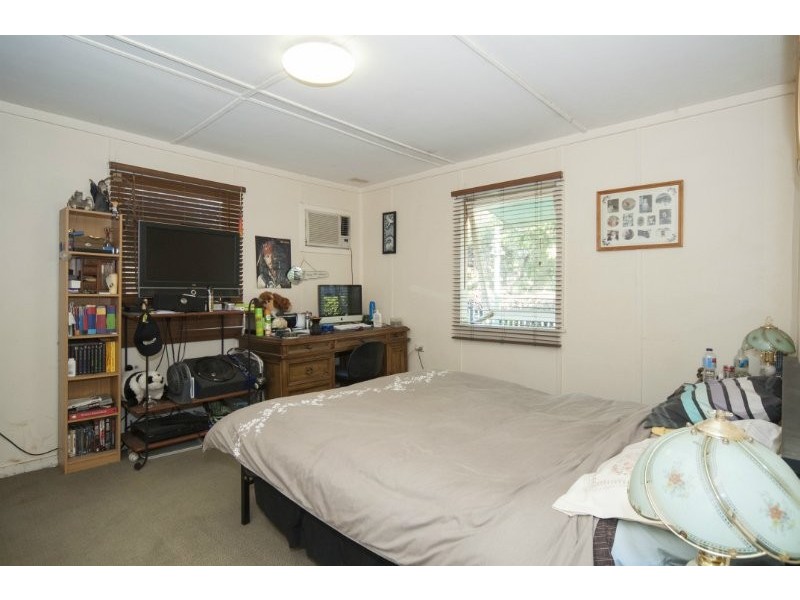 34 Crescent Avenue, Hope Island QLD 4212