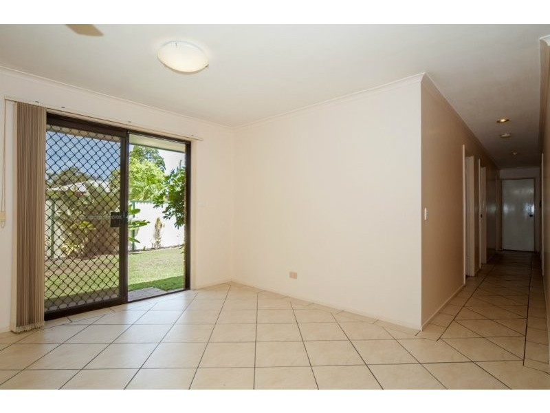 1/2 Sandra Court, Coombabah QLD 4216