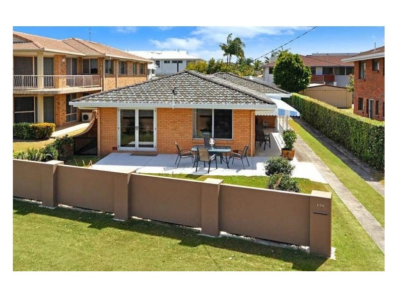 108 The Esplanade, Paradise Point QLD 4216