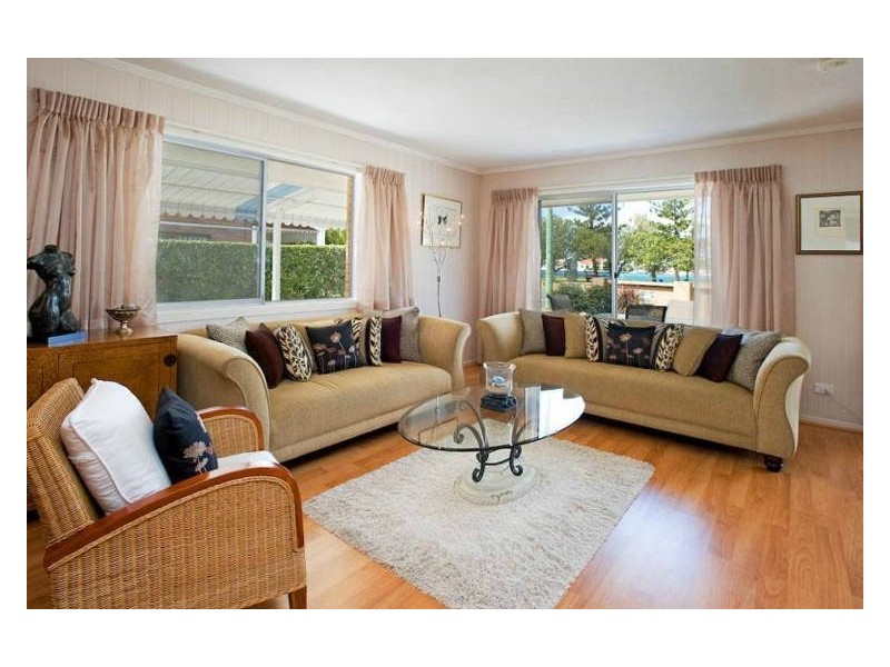 108 The Esplanade, Paradise Point QLD 4216