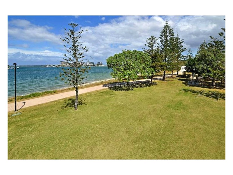 108 The Esplanade, Paradise Point QLD 4216