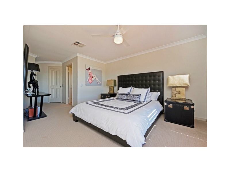 21 Oyster Cove, Helensvale QLD 4212