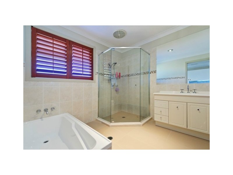 21 Oyster Cove, Helensvale QLD 4212