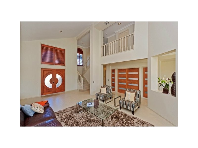 21 Oyster Cove, Helensvale QLD 4212