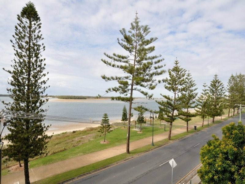 1C/522 Marine Parade, Biggera Waters QLD 4216