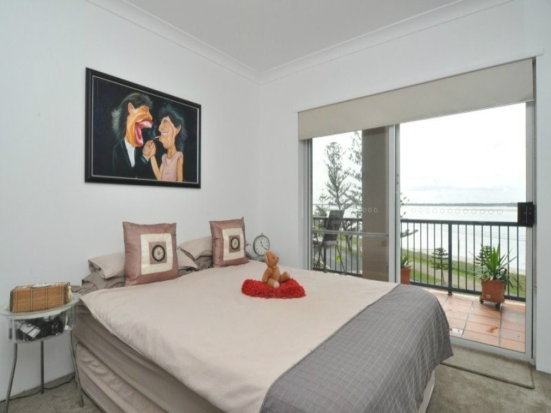 1C/522 Marine Parade, Biggera Waters QLD 4216