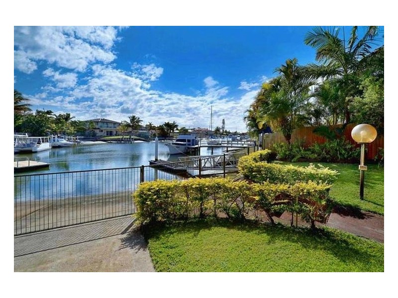 5 O’Grady Drive, Paradise Point QLD 4216