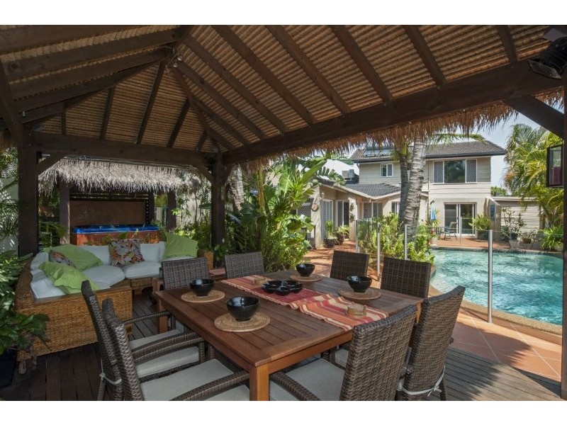 5 O’Grady Drive, Paradise Point QLD 4216