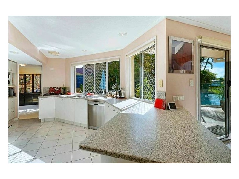 5 O’Grady Drive, Paradise Point QLD 4216