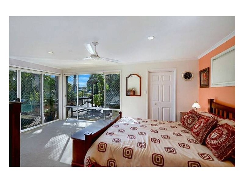 5 O’Grady Drive, Paradise Point QLD 4216