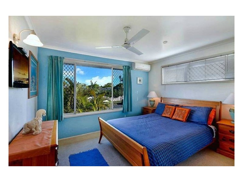 5 O’Grady Drive, Paradise Point QLD 4216