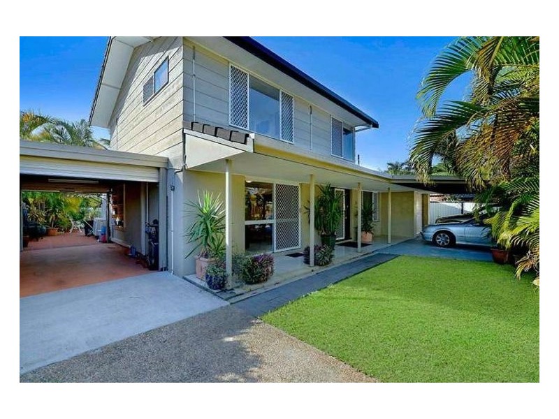 5 O’Grady Drive, Paradise Point QLD 4216