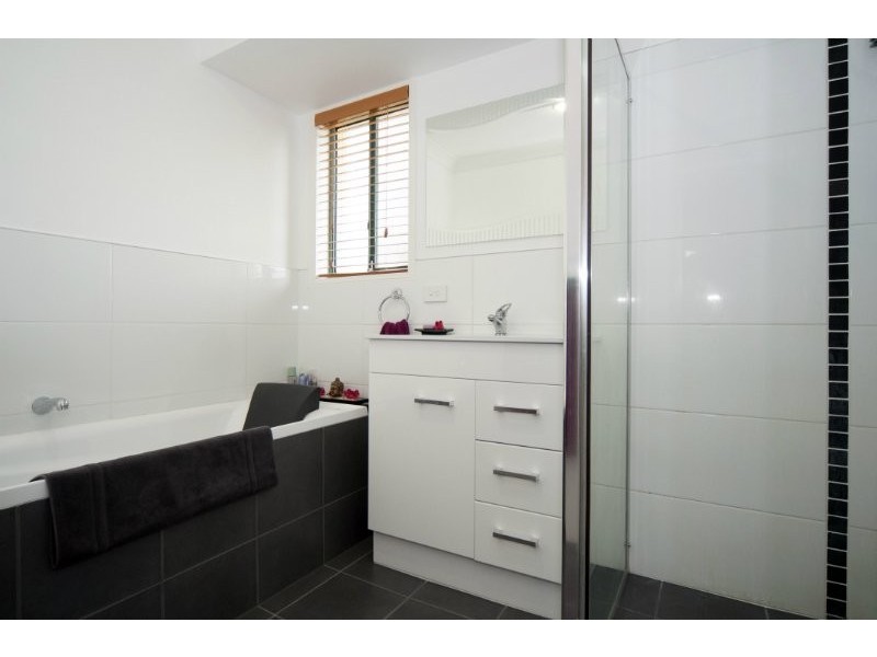 5/39 McMillan Street, Labrador QLD 4215