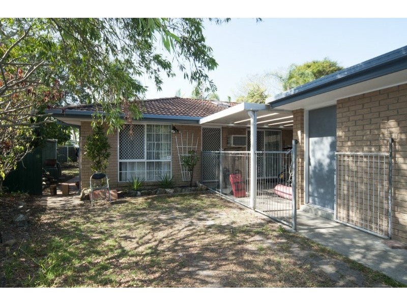 2/10 Eurimbula Court, Paradise Point QLD 4216