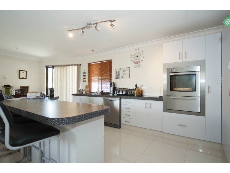 43 Sundown Drive, Paradise Point QLD 4216