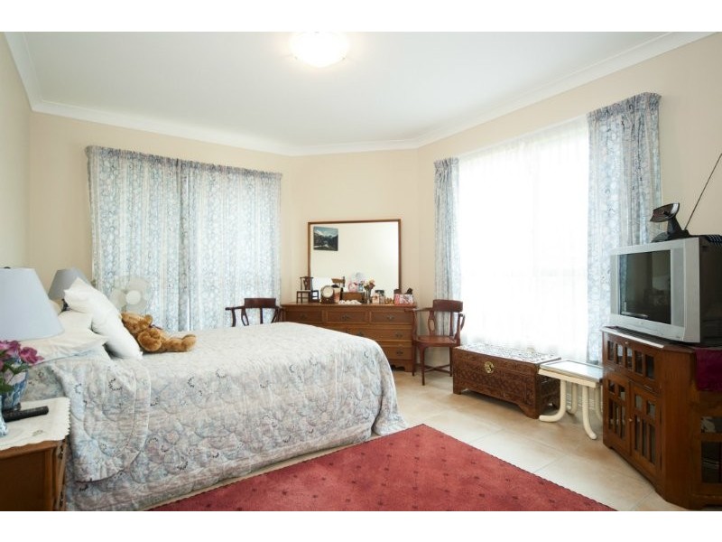 20 Eastpark Waters, Helensvale QLD 4212