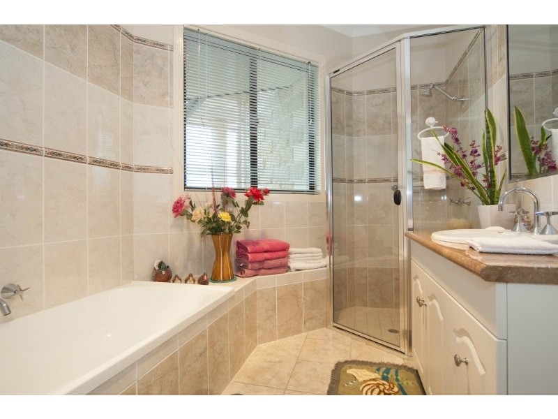 20 Eastpark Waters, Helensvale QLD 4212