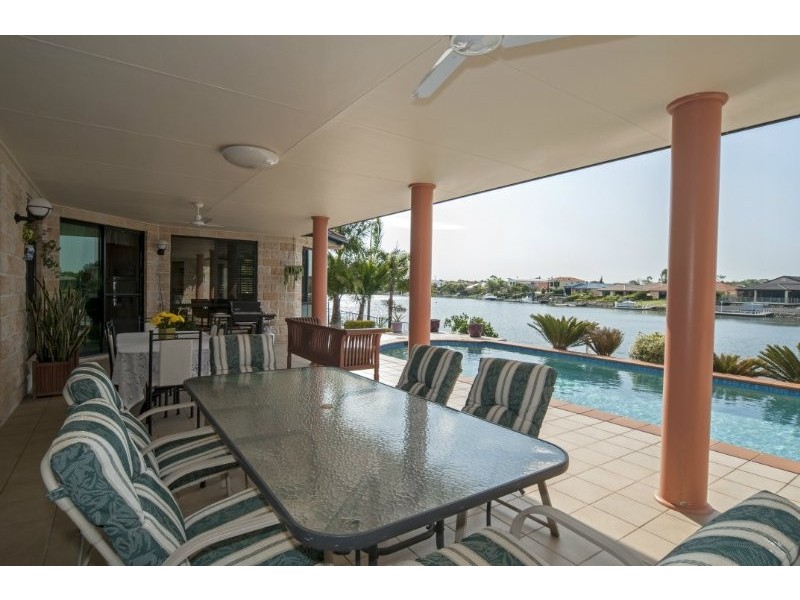 20 Eastpark Waters, Helensvale QLD 4212