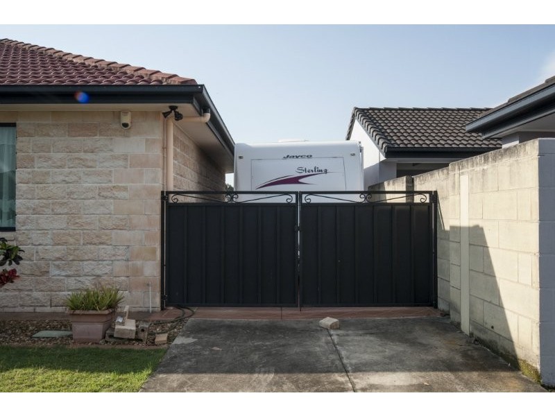 20 Eastpark Waters, Helensvale QLD 4212