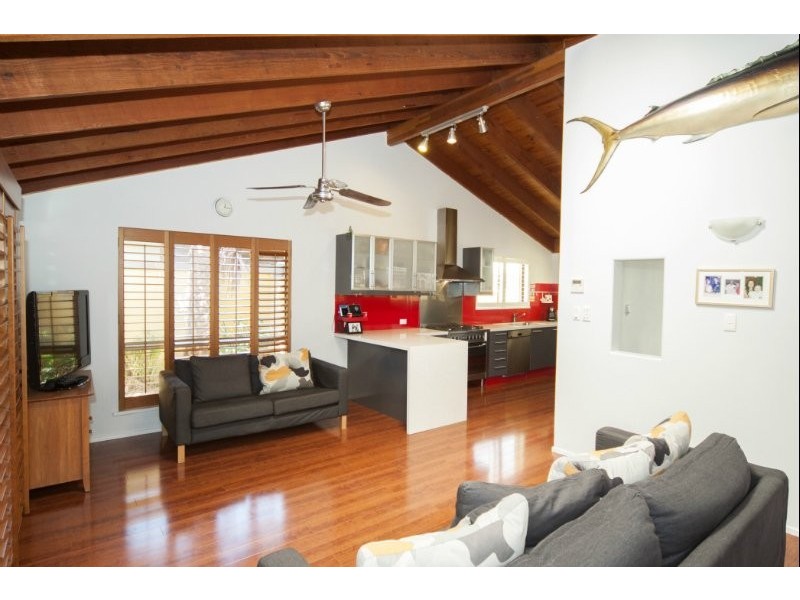 20 Matthew Flinders Drive, Hollywell QLD 4216