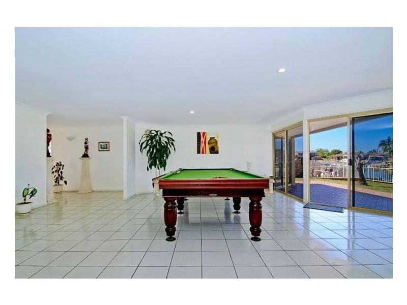 56 Walter Raleigh Cescent, Hollywell QLD 4216