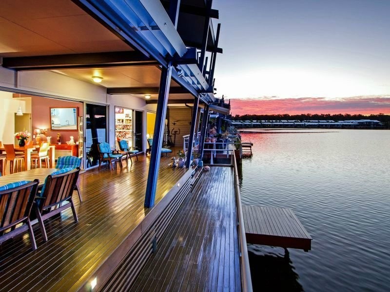 4/181 Lae Drive, Coombabah QLD 4216