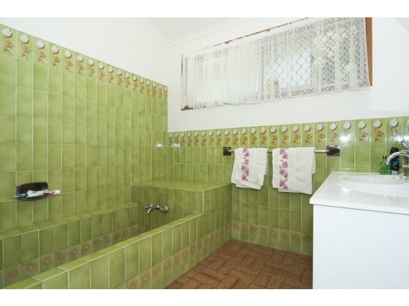 93 Oxley  Drive, Paradise Point QLD 4216