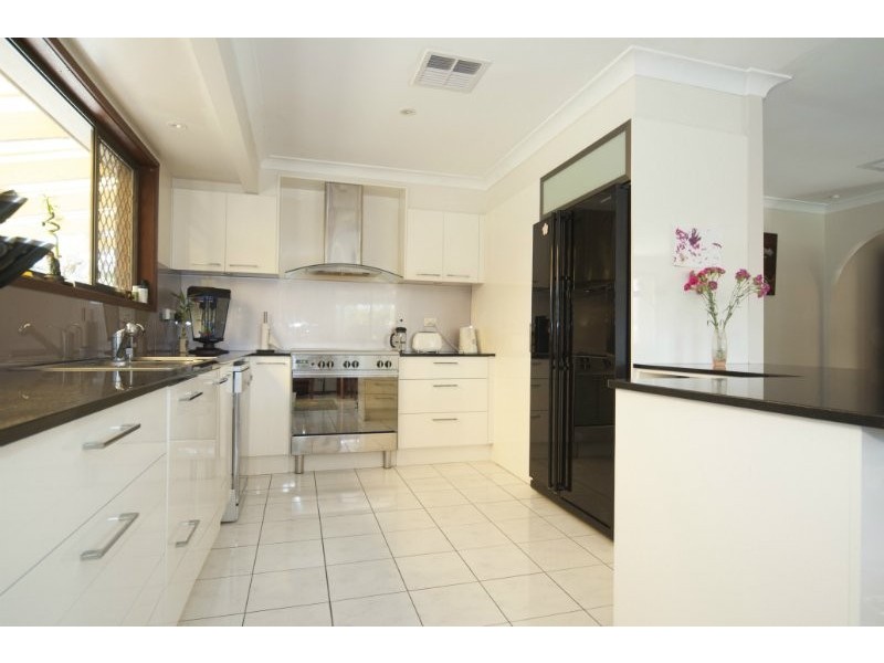 6 Frome Place, Coombabah QLD 4216