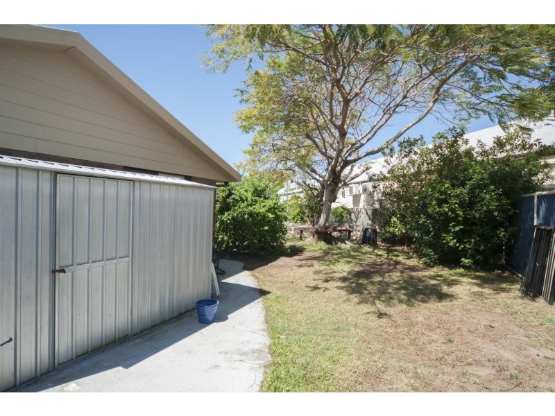 6 Frome Place, Coombabah QLD 4216