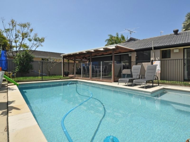 12 Wendoree Way, Coombabah QLD 4216