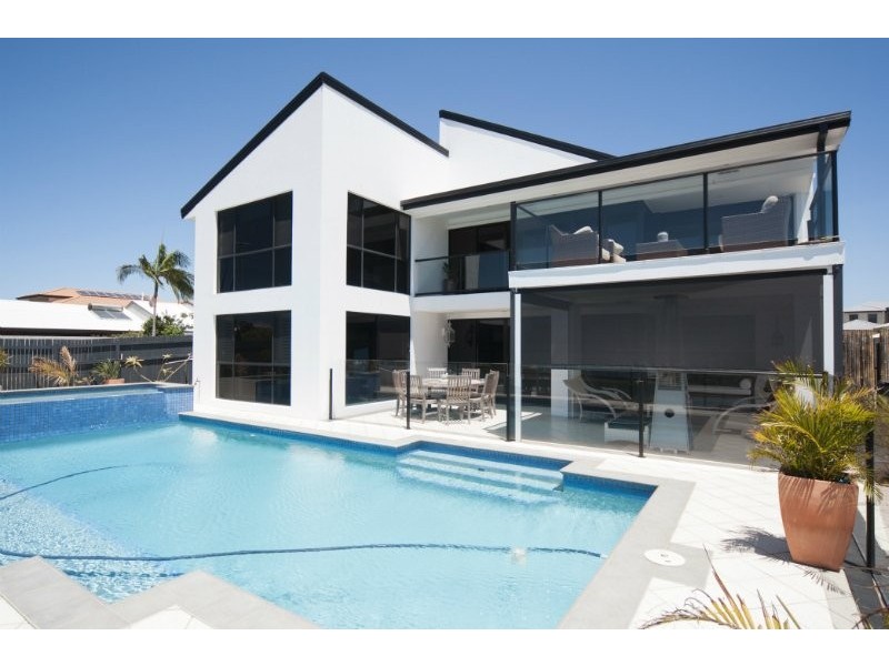 37 Oxley Drive, Paradise Point QLD 4216