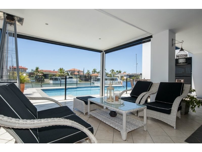 37 Oxley Drive, Paradise Point QLD 4216