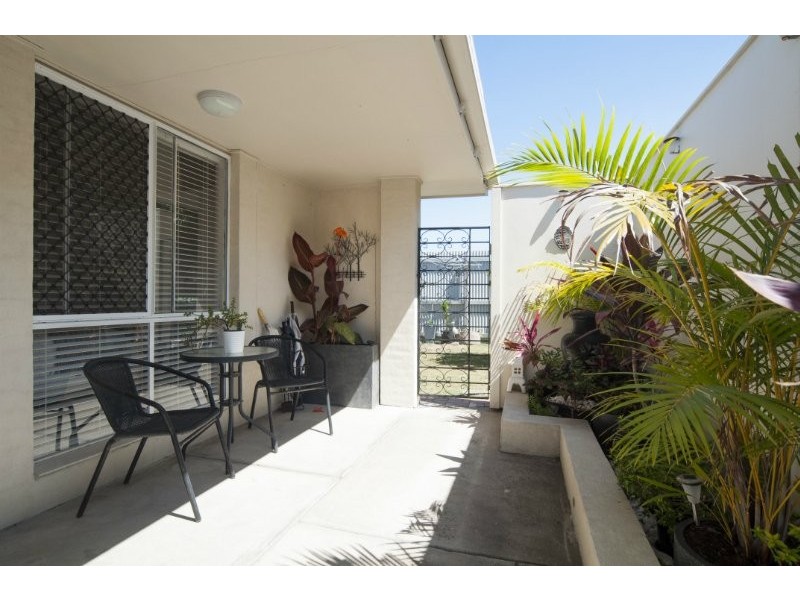 2/28 Nankeen Avenue, Paradise Point QLD 4216