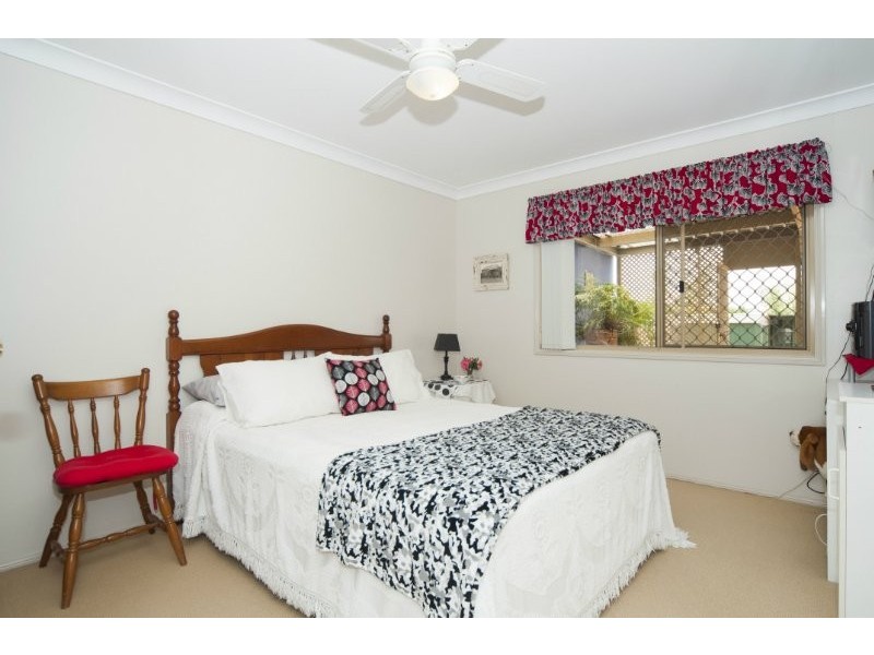 2/555 Pine Ridge Road, Biggera Waters QLD 4216