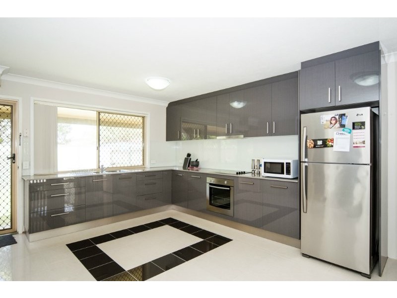 17/469 Pine Ridge Road, Runaway Bay QLD 4216