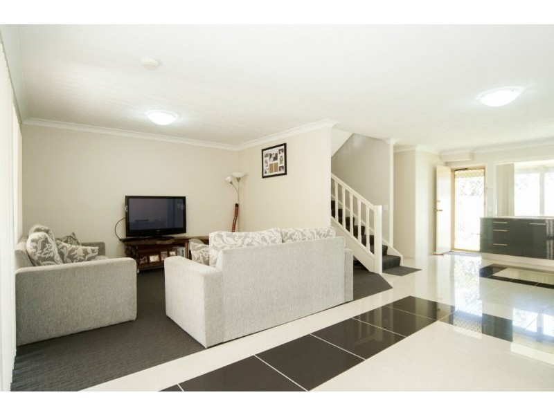 17/469 Pine Ridge Road, Runaway Bay QLD 4216