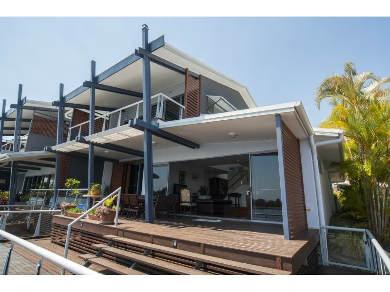 16/181 Lae Drive, Coombabah QLD 4216