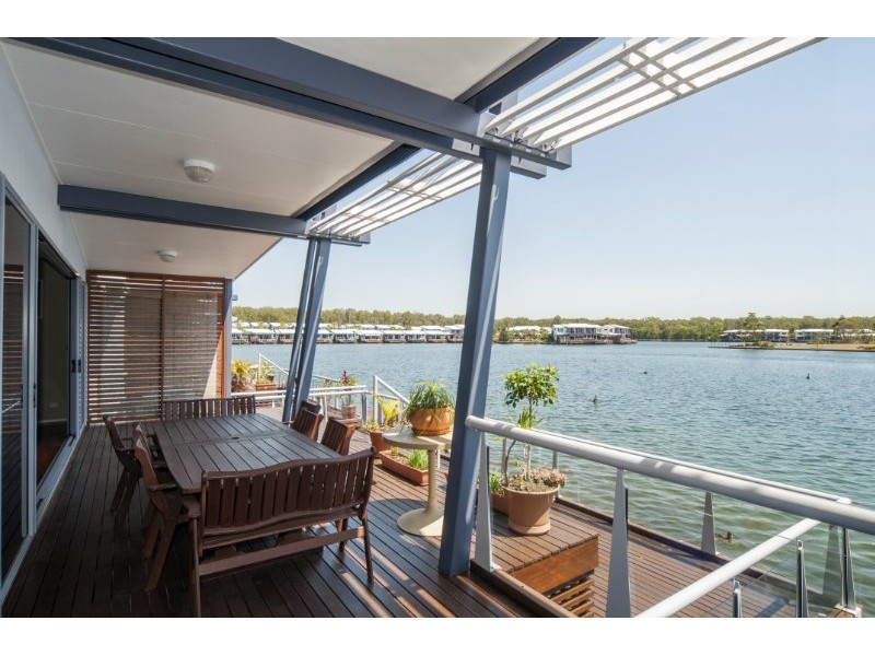 16/181 Lae Drive, Coombabah QLD 4216