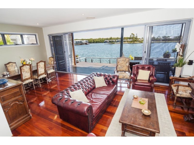 16/181 Lae Drive, Coombabah QLD 4216