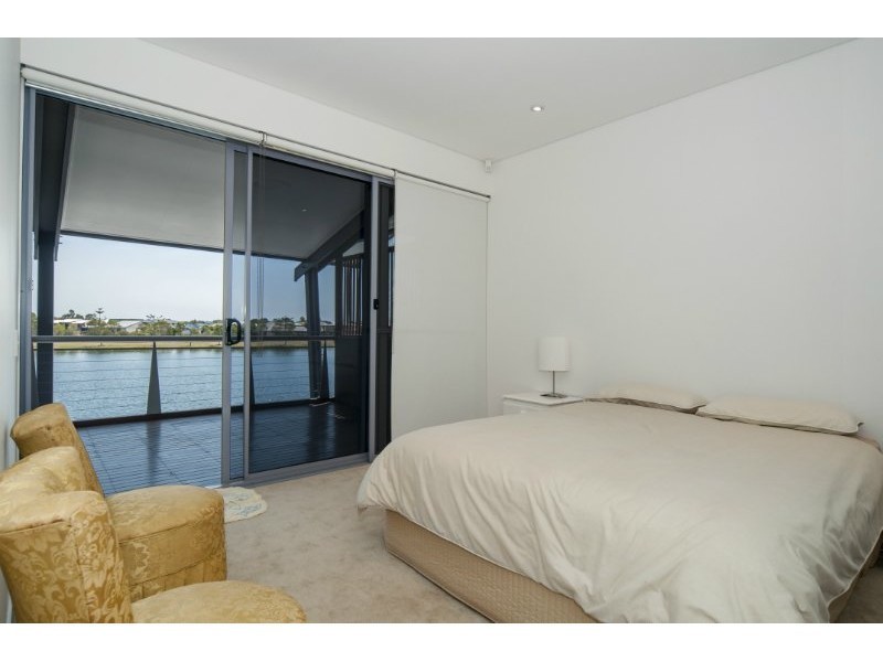 16/181 Lae Drive, Coombabah QLD 4216