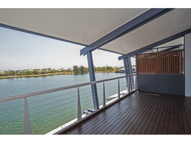 16/181 Lae Drive, Coombabah QLD 4216