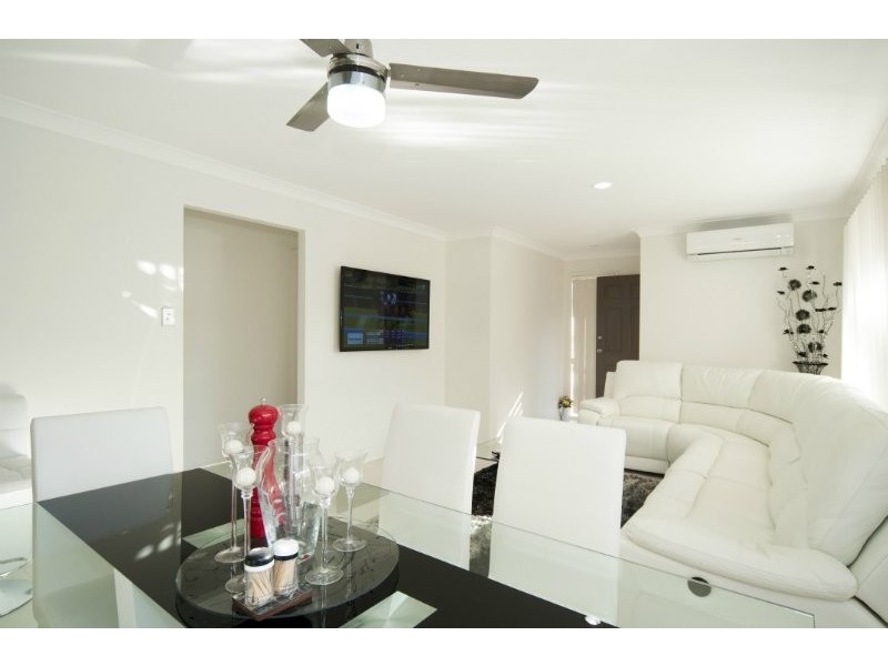 1/23 Coventry Court, Labrador QLD 4215