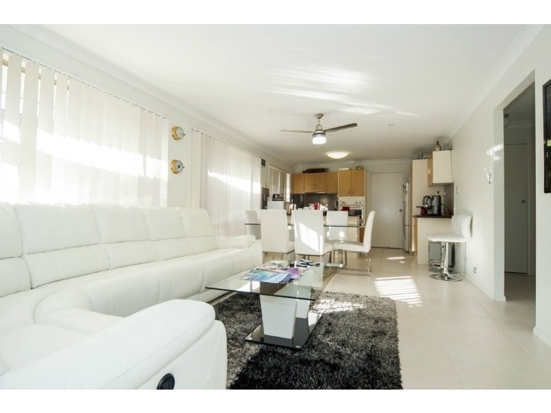 1/23 Coventry Court, Labrador QLD 4215