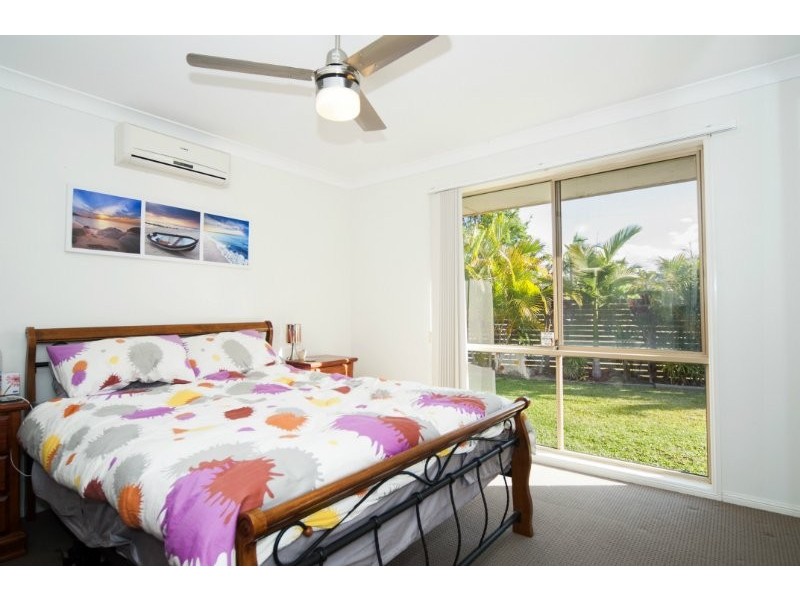 1/23 Coventry Court, Labrador QLD 4215