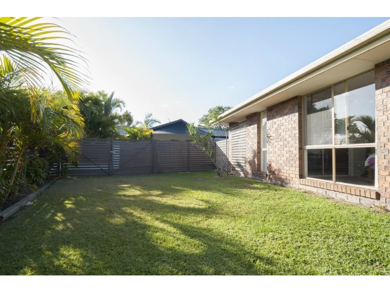 1/23 Coventry Court, Labrador QLD 4215