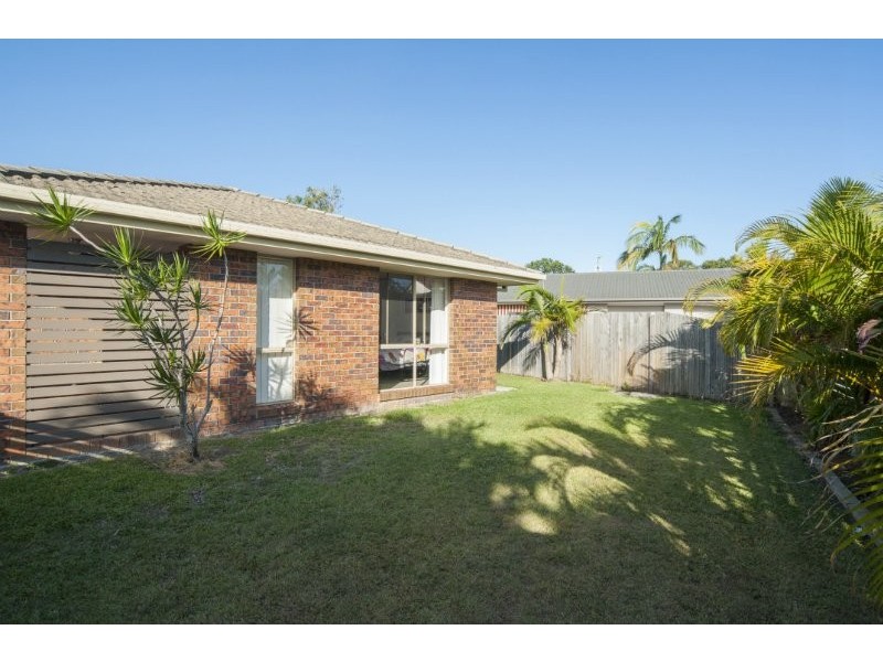 1/23 Coventry Court, Labrador QLD 4215