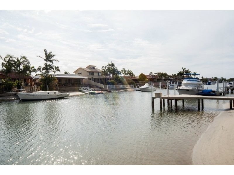 70 Oxley Drive, Paradise Point QLD 4216