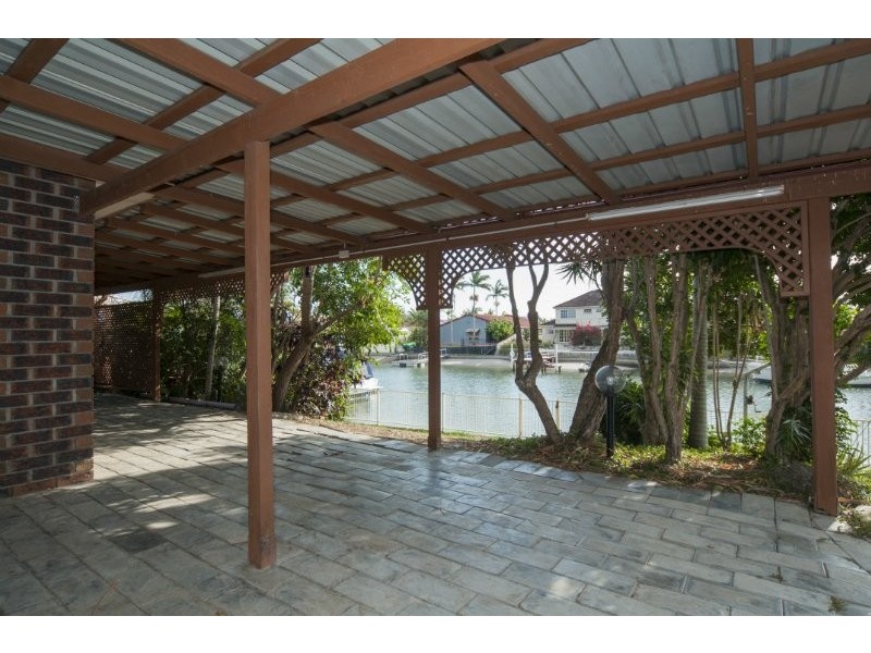 70 Oxley Drive, Paradise Point QLD 4216
